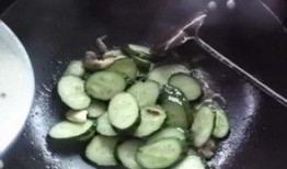 搅瓜炒着吃做法,搅瓜炒制，色香味俱全的烹饪秘籍