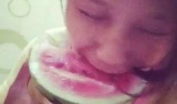 下午吃瓜吐舌视频,吐舌瞬间，笑点满满