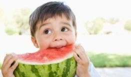 孩子偷瓜吃,童趣盎然的童年记忆