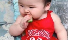 小宝喜欢吃瓜,瓜果飘香中的童年记忆