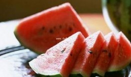 月经可以吃角瓜吗,月经期间适宜食用角瓜的饮食建议