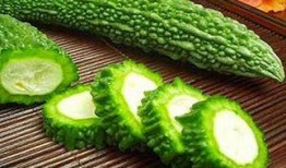 中国金楼吃瓜,吃瓜群众眼中的奢华与争议