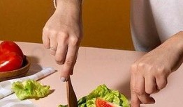 打牌吃瓜视频素材,揭秘热门打牌吃瓜视频背后的趣味人生