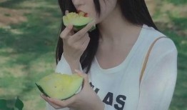 吃瓜一线美女,揭秘吃瓜一线美女的时尚生活