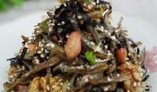 小鱼海苔吃瓜,揭秘网红零食背后的吃瓜故事