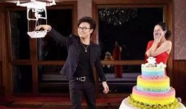 吃瓜群众看戏中