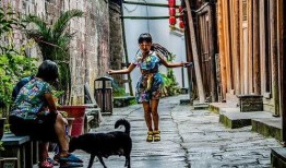 小巷人家吃瓜,夏日吃瓜趣事多